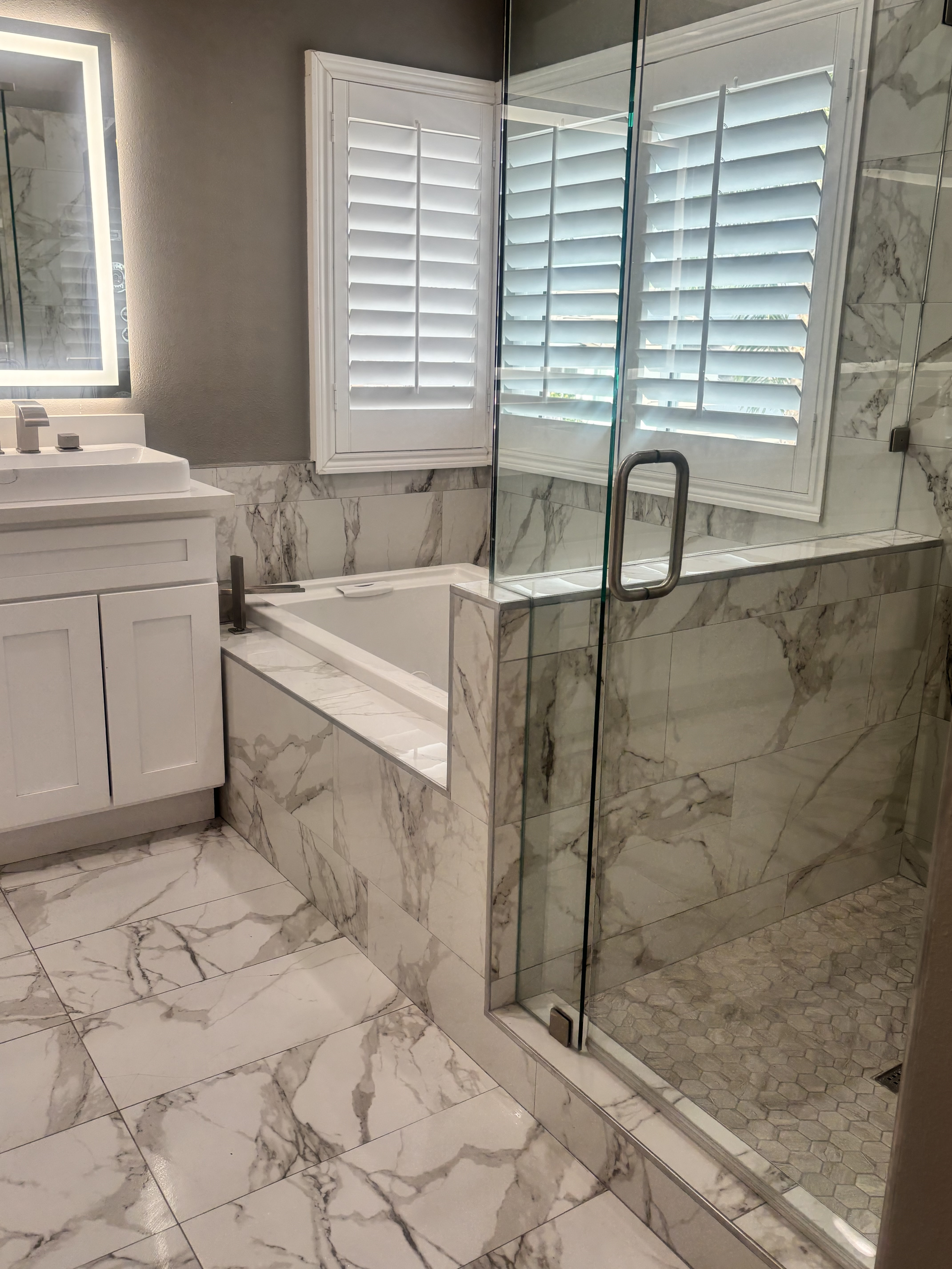 Marble Bathroom & Glass Shower Clean